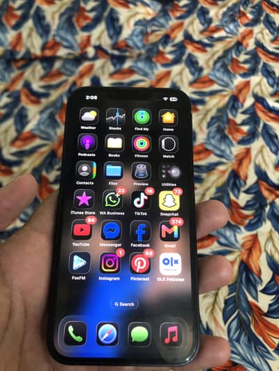 Apple iPhone 13