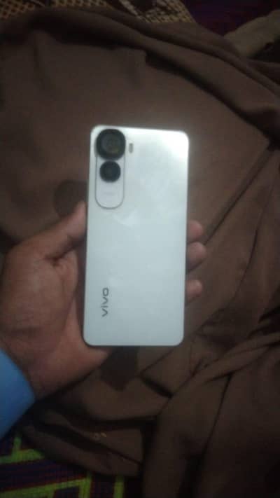 Vivo Y400