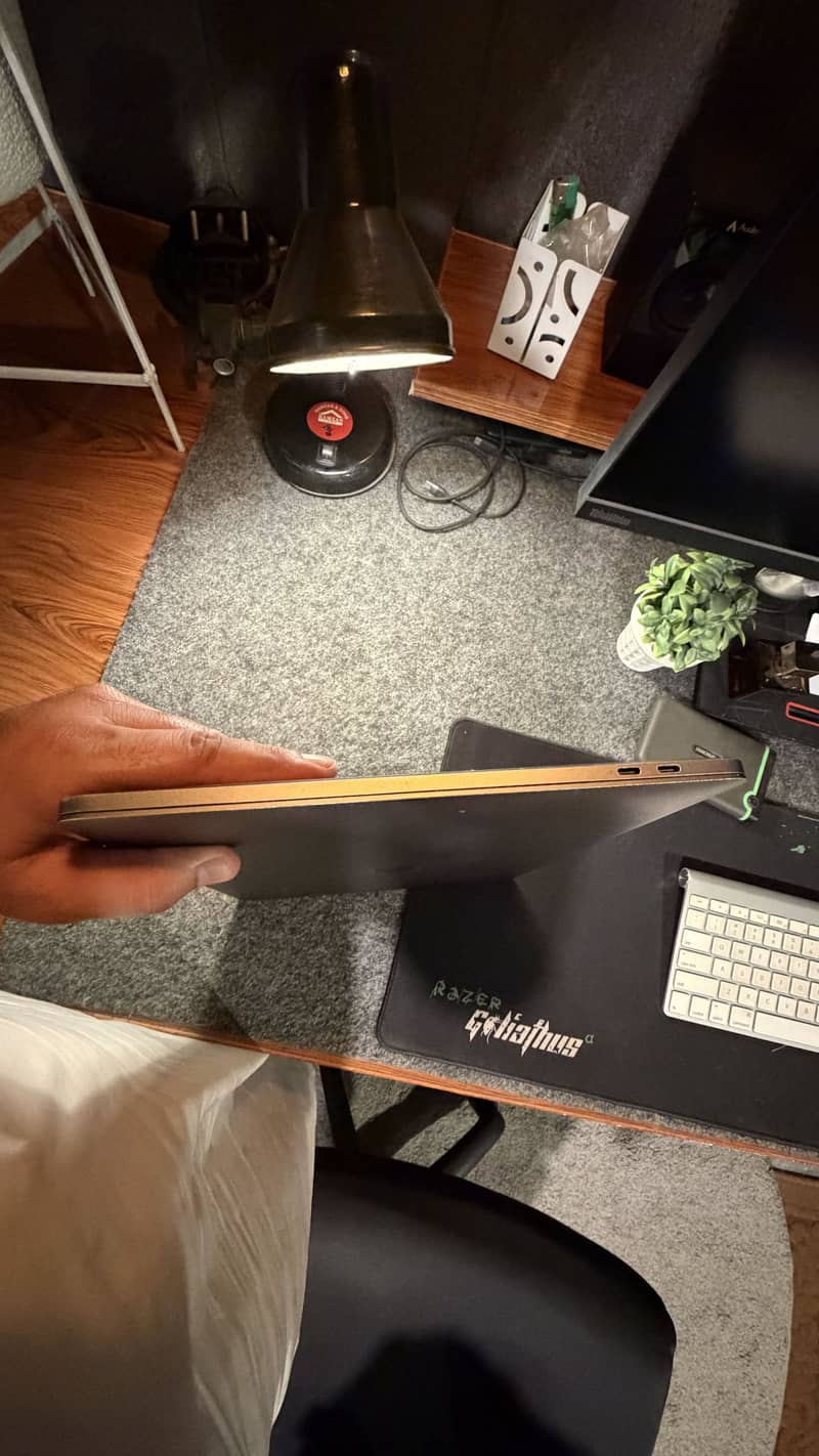 Macbook pro 2016 1