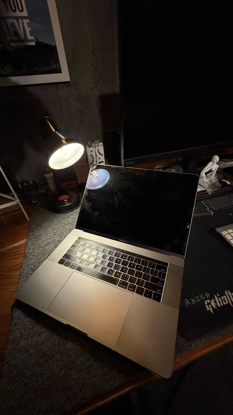 Macbook pro 2016 0