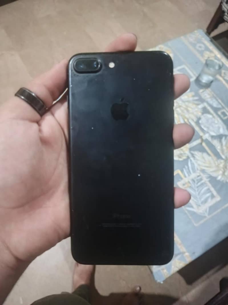 Apple iPhone 7 Plus 3