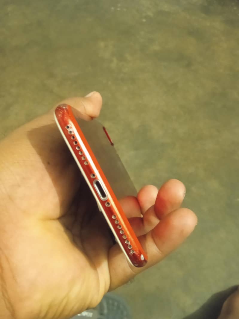 Apple iPhone 7 Plus 3