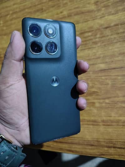 Motorola Edge