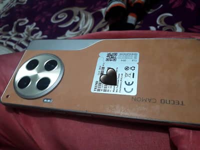 Tecno CAMON 30