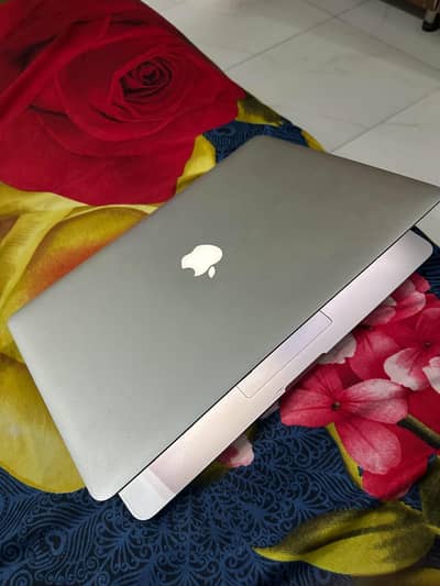 MacBook Pro (Mid 2015)