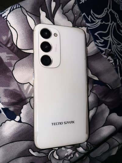 techno spark40 pro plus