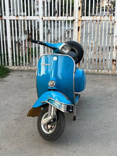 Vespa in showroom condition