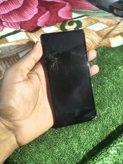 Google pixel 6a . 6/128  /Galas tota h baki all oka h fingerprint oka h