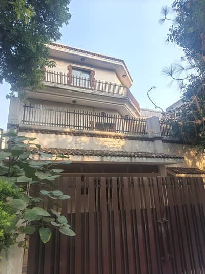 House For Sale In Sector I-8/2 Islamanad