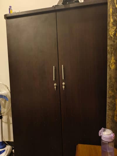 Almari 0302-7846580