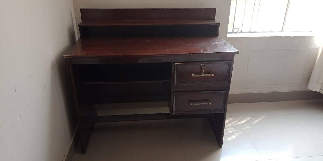 Wooden Computer Table 4