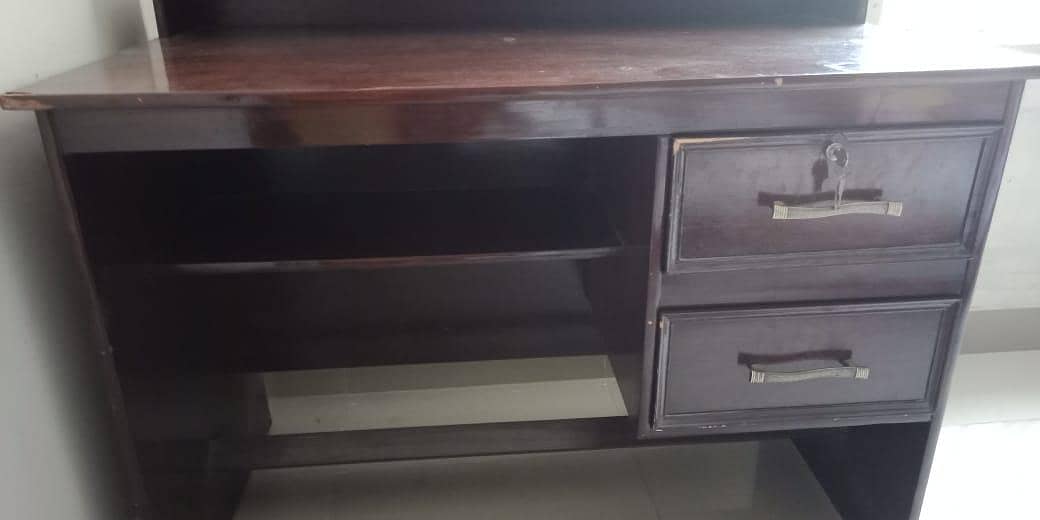 Wooden Computer Table 5