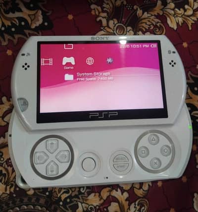 PSP Go 16GB jailbreak Games Installed