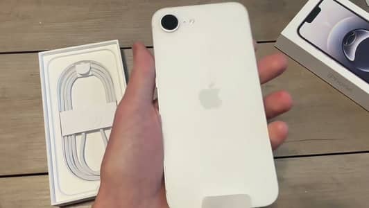 Apple iPhone 16e
