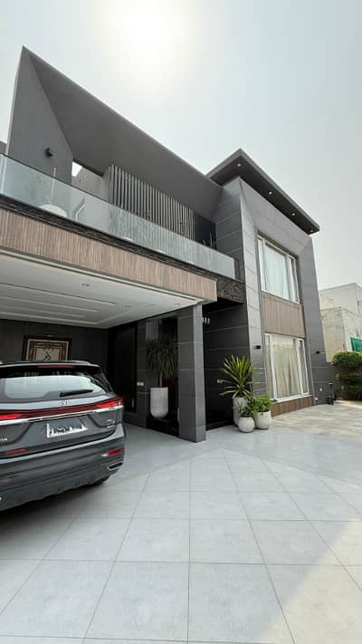 Luxury Fully Furnished 1 Kanal House for Rent in DHA