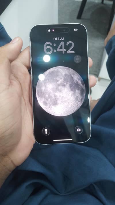 Apple iPhone 15