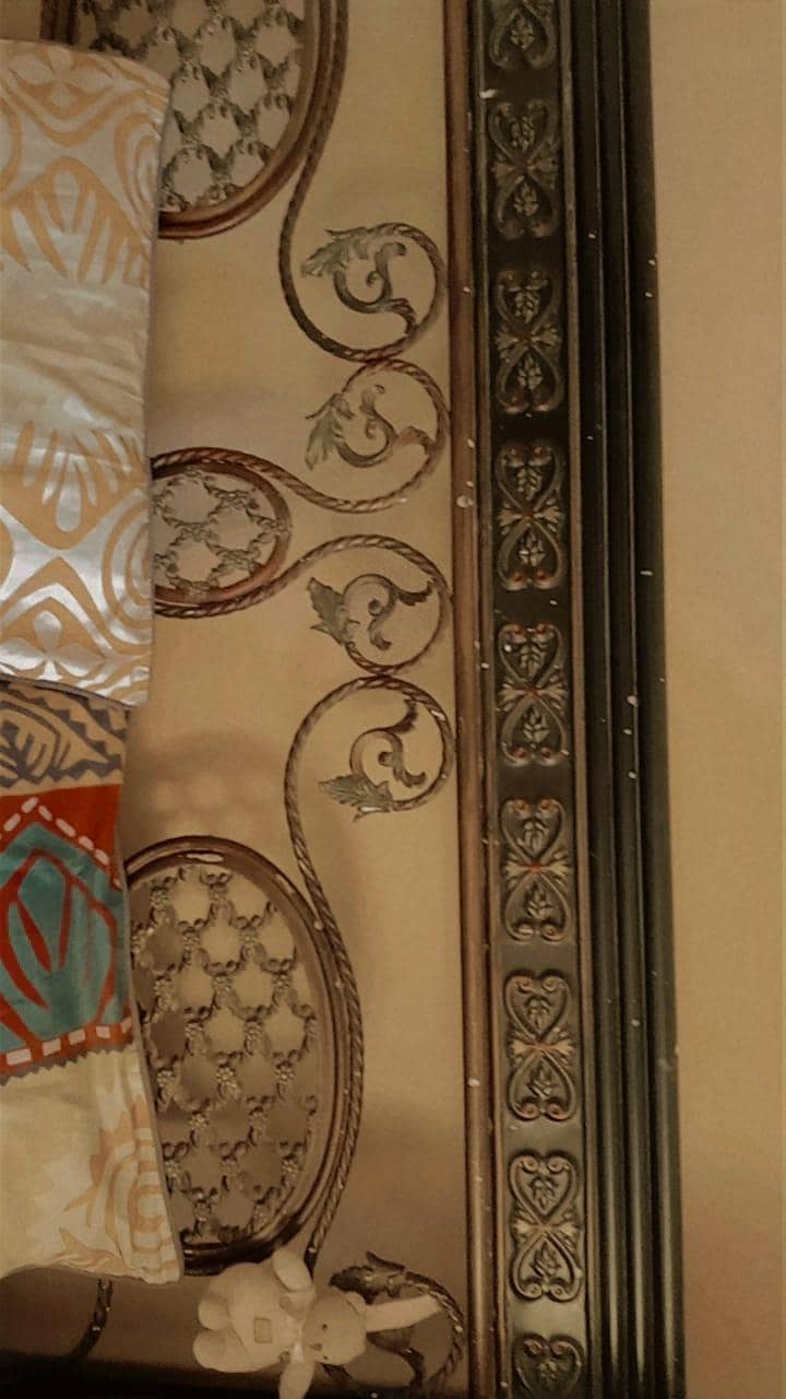 queen size bed 6