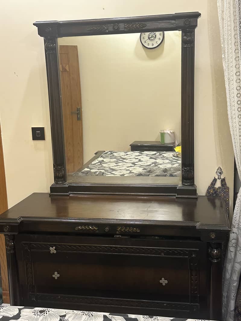 Dressing Table 1