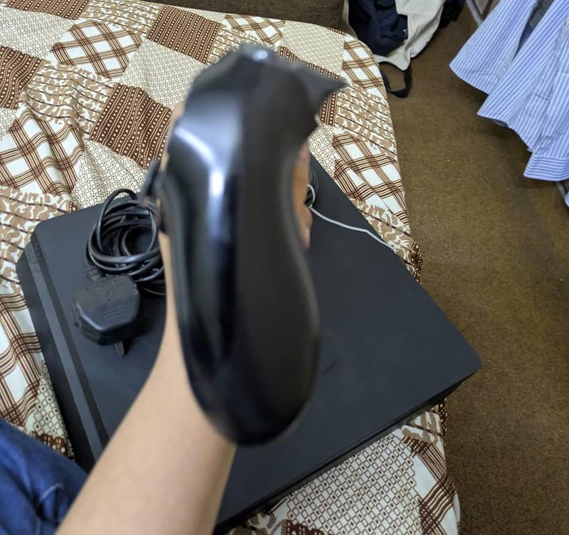 Sony PS4 6