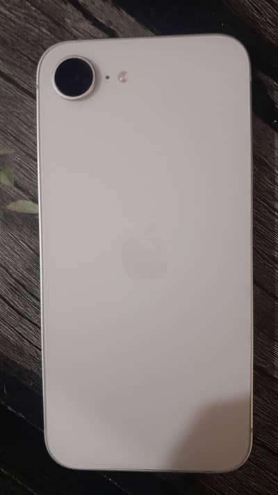 Apple iPhone 16e