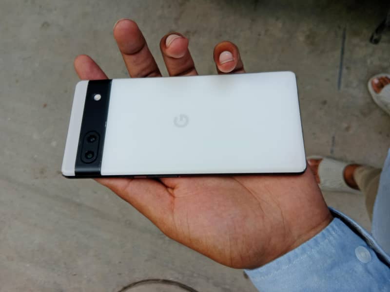 Google Pixel 6a 1