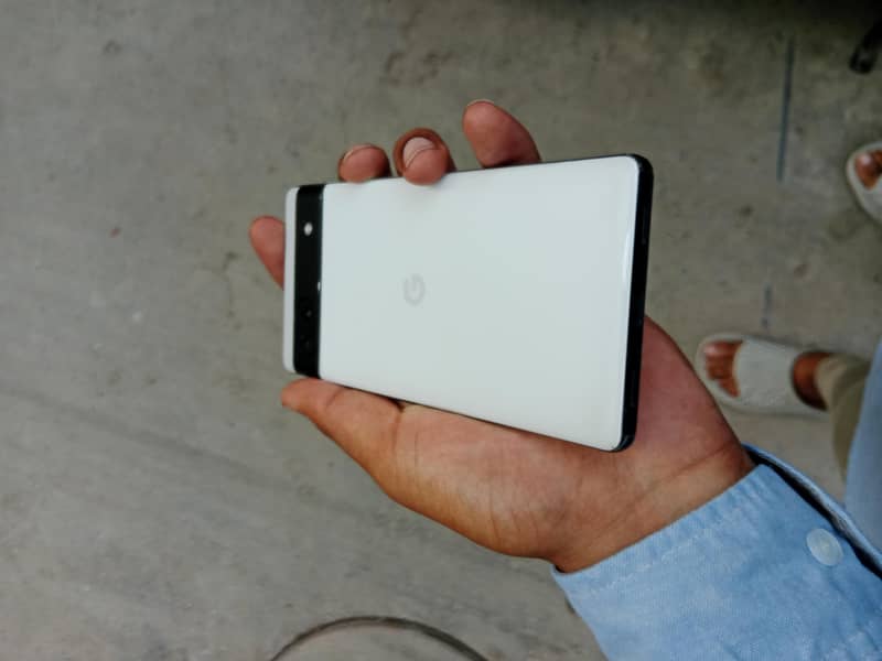Google Pixel 6a 3
