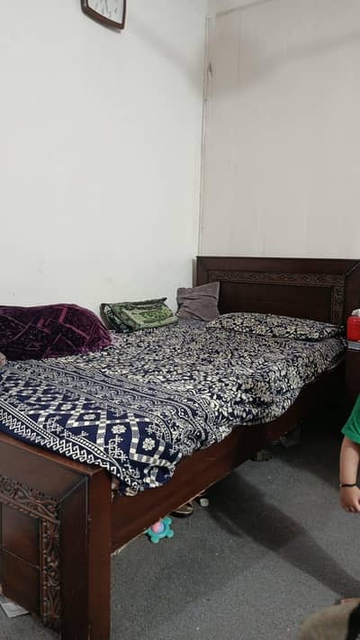 single bed for urgent sale