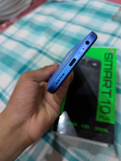 Infinix smart 10 plus 4,128 gb