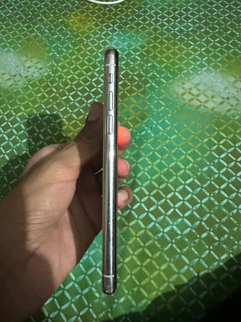 Apple iPhone X 2