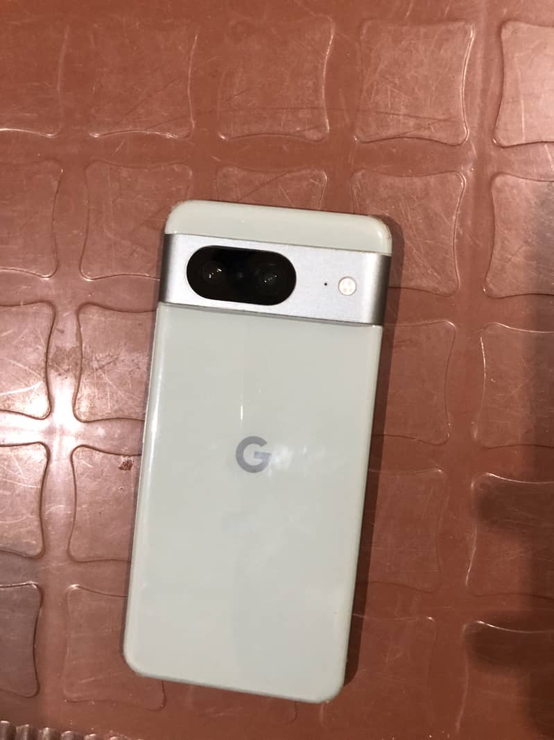 Google Pixel 8 3