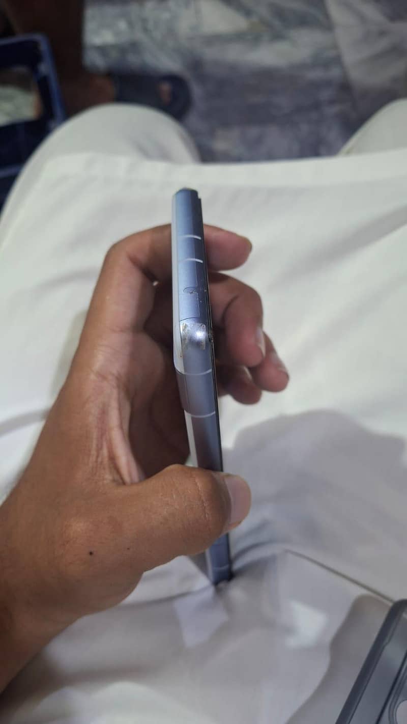 Google Pixel 7a 3