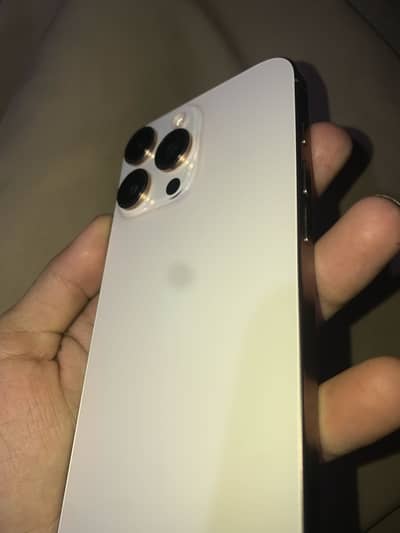 iphone 16 pro max jv