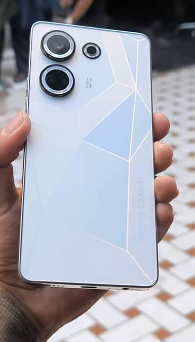 Tecno CAMON 20