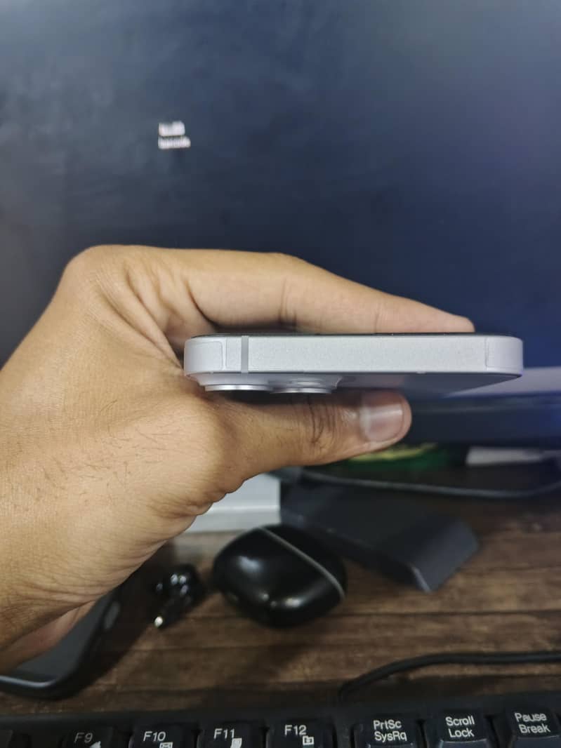 Apple iPhone 14 2