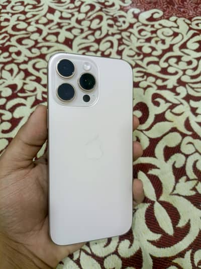Apple iPhone 16 Pro Max