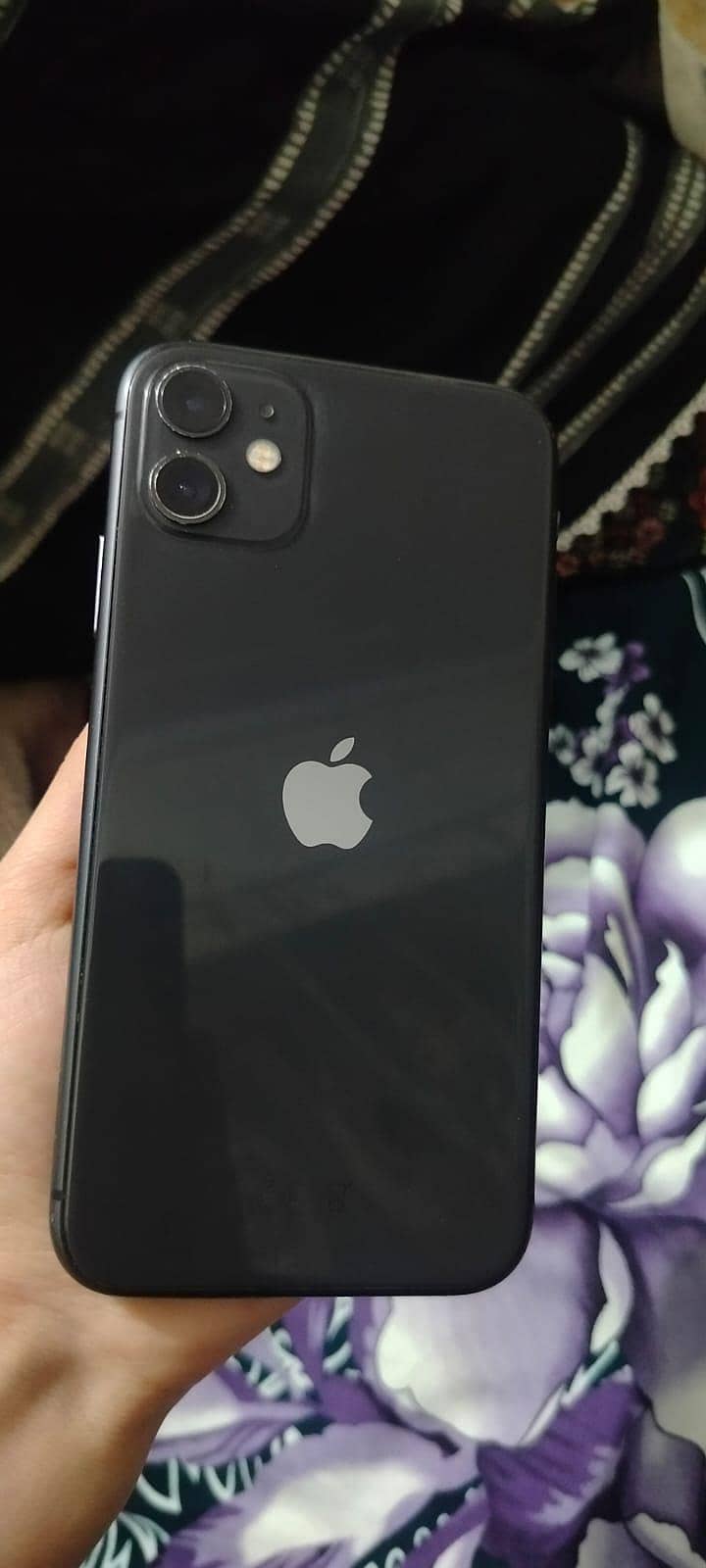 Apple iPhone 11 3