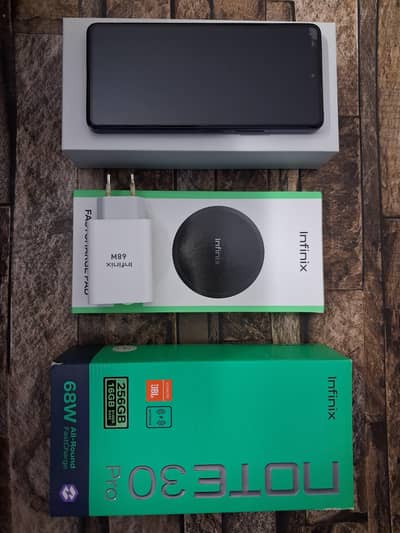 Infinix Note 30 Pro