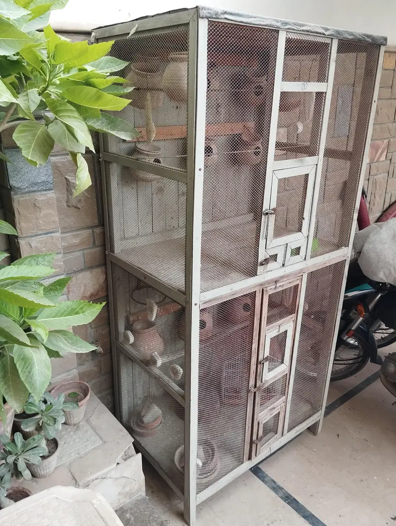 pure wood cage — photo 2