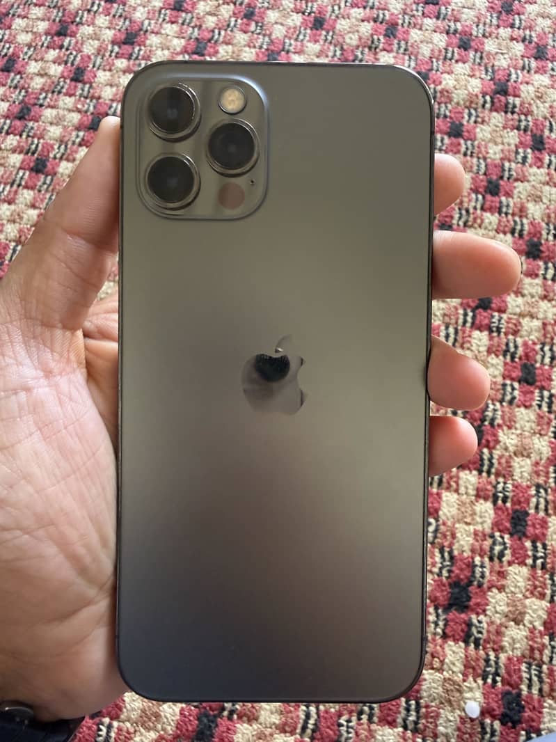 iPhone 12 Pro 4
