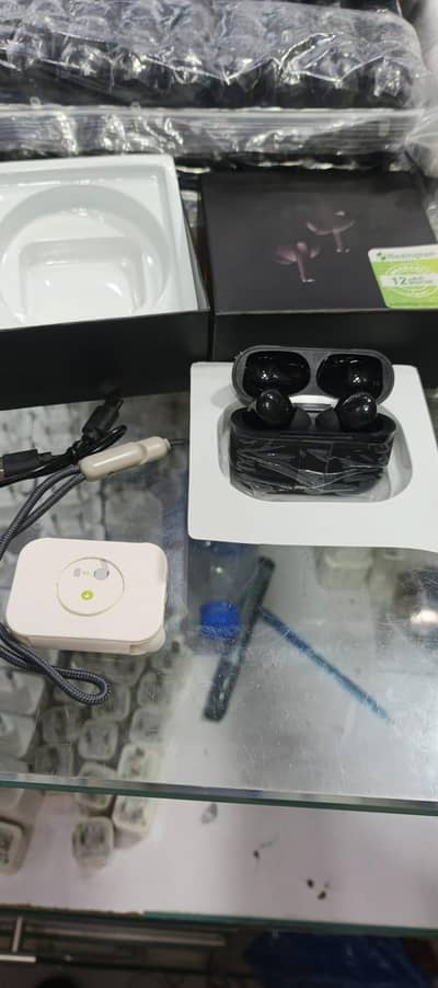 Airpods pro 2 black Price in Pakistan