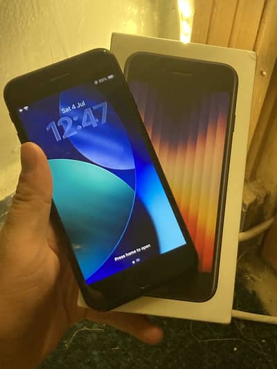Apple iPhone SE 3