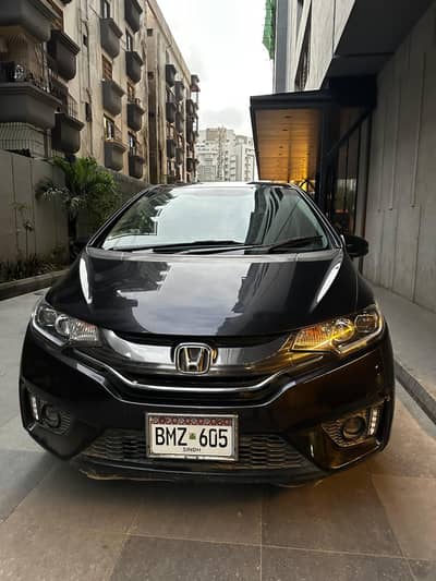 Honda Fit Hybrid 2015 Fully Loaded new car bt aqua alto corolla byd re