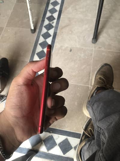Apple iPhone SE