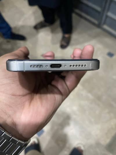 Apple iPhone 15 Pro Max 512GB Natural Titanium - Factory Unlock