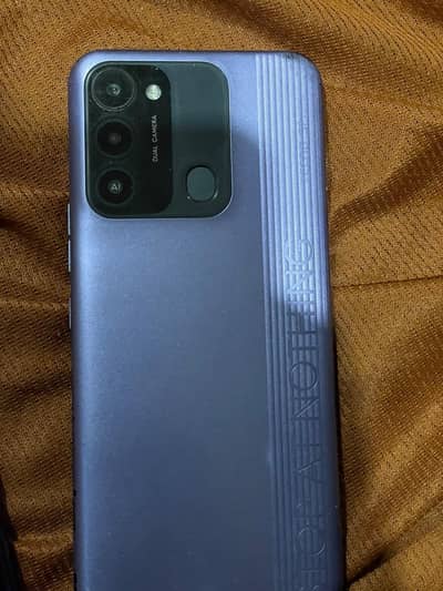 Tecno Spark 8C