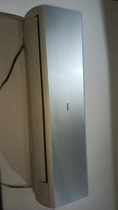 Haier 1.5 ton split AC Chilled working condition
