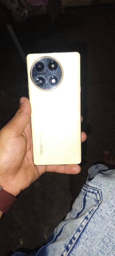 Tecno CAMON 30S