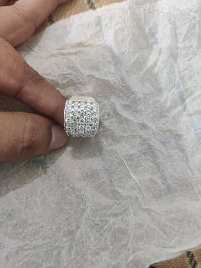 chandi ki ring ha original American zarkoon lagy ha