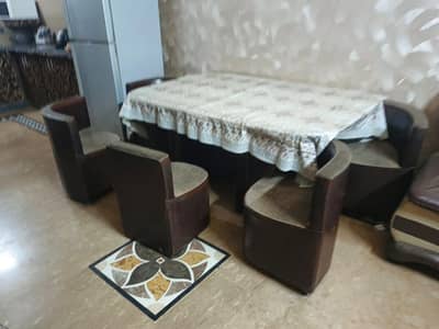 6 seater dining table