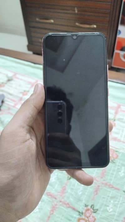 Vivo Y17